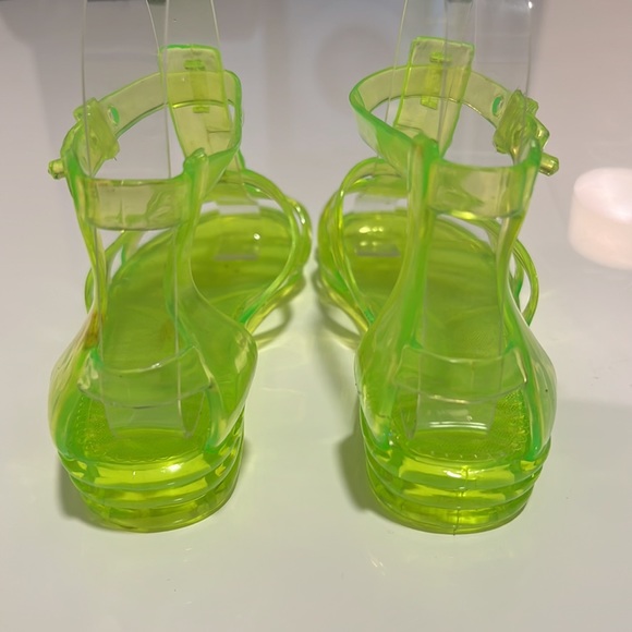 Jelly Sandals 90’s style, adjustable ankle strap, Lime Green Sz 5 - Picture 6 of 10